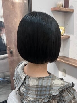 シア 春日部店(SHEER) 【Hitomi】丸みショートボブ