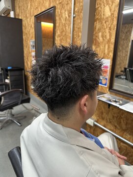 ジールクス 太田店(G LUX) ボックススパイキーパーマ