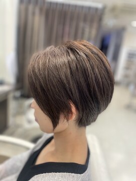 プランタン フォー ヘアー(printemps FOR HAIR) ネープレスショート