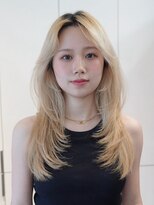 ロンドアンメゾン 原宿(Lond un Maison.)&nbsp;くびれヘアハイトーンハイライトカラーミディアム