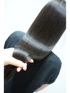 チェロ 中町(CHERO) ★美髪ストレートヘア＃モテ髪＃BYKARTEトリートメント