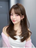 大人カジュアルな内巻きワンカールスタイル