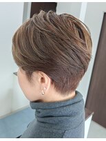 エミュ(emu.)&nbsp;奈良市大安寺｜白髪ぼかし×大人ショート