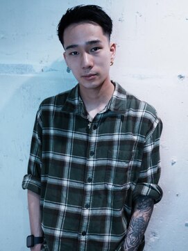 フランクスバーバーザスタンド(Frank’s barber the stand) MEN’S/リバースセンターパート/ニュアンスパーマ/飯田橋/I