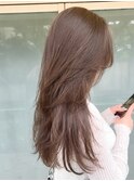 レイヤーカット　オリーブベージュ　ブリーチなし　表参道