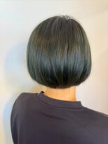 ライフ(LIFE.) 大人の夏カラーは暗めコバルトブルーがおすすめ◎