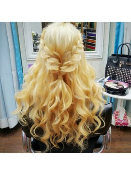 バーニッシュ(VARNISH) バービィ人形ヘアー