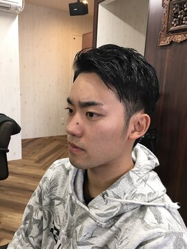 ロヘア(LOHEA) ナチュラルツーブロック