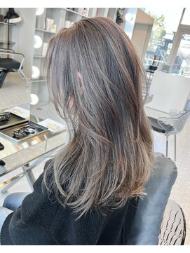 ベティー(Vetty) 大人グレージュ