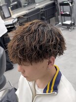 オーバルバイアピッシュ(OVARL by apish) 初パーマ縦落ちパーマツイスト波巻きリバースパーマつやツイ