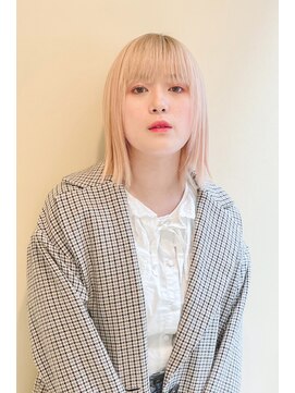 ノノリリ(NONORIRI) 20代30代ホワイトブロンド秋色切りっぱなしボブこなれストレート