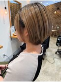 ショートボブ