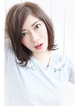 ディー(dee) dee 大人ボブ×グレージュ