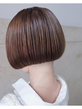 リュト(Lute) コンパクトミニボブ