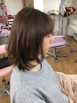 エミュウ(Emue) ナチュラルミディボブ