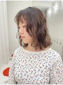 顔まわりレイヤー×ミディアムパーマ