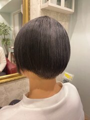 【髪質改善】TOKIOクリスタル縮毛矯正ベリーショート