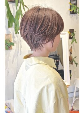 コンビネーション(combination) ショートボブカット透明感カラーアッシュベージュ