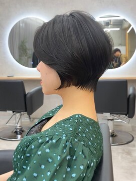 アロ 大阪梅田(alo) 【松本聖】猫っ毛にオススメくびれショート!《大阪梅田/中崎》