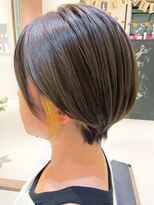タイズ(ties) 20代30代40代アッシュブラウン小顔ショートイヤリングカラー