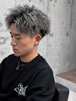 アルマフォー(Alma four)&nbsp;ツイストホワイトハイライト