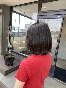 トテ(tote.) 赤み除去透明感ナチュラルオリーブグレージュ