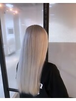 グロウ(GLOW)&nbsp;ブリーチ2~3回ホワイトシルバーオージュアトリートメント