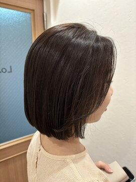 ロメ(Lome) ボブ/グレージュ