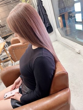 ルイス(Luis) シアモーヴベージュ