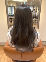 ビュートリアム265(BEAUTRIUM 265)&nbsp;ブリーチなしグレージュ明るめオリーブベージュ 前髪ありロング