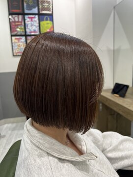 ヘアーアンドビューティー ザ ビー(Hair & Beauty the B) 前下りボブ/ 縮毛矯正
