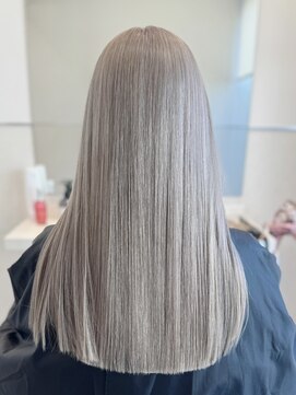 キャリ 渋谷(care) ホワイトブロンド