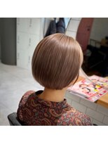 ミエル ヘア 新宿(miel hair)&nbsp;ハイトーンショートボブ☆ブリーチカラー　【新宿】