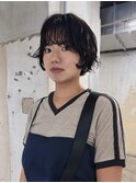 長めショートとパーマヘア