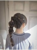 ポニーテールアレンジ　お呼ばれヘア　金箔