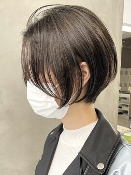 エリマ 横浜西口(elima) 横浜西口白髪染めハンサムショートカットアッシュグレージュ40代