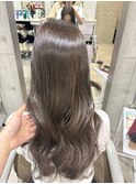 くすみブラウン