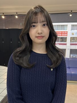 シクネ 新潟駅 万代(SHICUNE) 【新潟駅前】ベージュカラー　ヨシンモリ　韓国ヘア