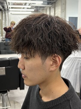 レボ 神宮寺店(Revo) 細かく。動く。縦落ちツイスパ