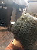 ショートボブ