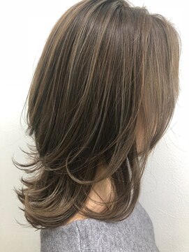 ソイルアヴェダ(Soil AVEDA) お悩み改善トップふんわりウルフミディ【沼津/沼津駅】