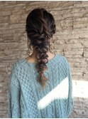 編み下ろしパーティヘアアレンジ