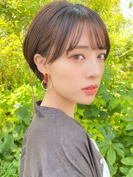 トゥーナ 表参道(tona) 20代30代40代マッシュショートフェザーバングカーキグレージュ