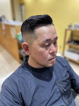 アイデアルヘアー(IDEAL hair) サイドパートスタイル　フェードカット