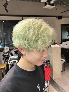 コワファーストナガサキシャンプーボーイ(COIFF1RST NAGASAKI SHAMPOO BOY) ホワイトブロンド×ペールグリーン