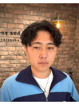 ザ ワンアンドオンリー シズオカ(The one and only. Shizuoka) 波巻きパーマ