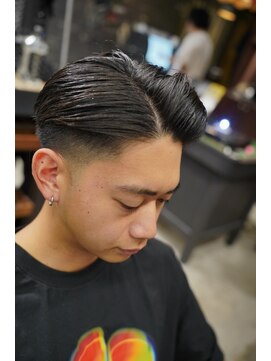 フォーコーナーズカットショップスリーセント 栄(FourCornersCutShop 3/cent) サイドパート