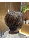 ショートボブ