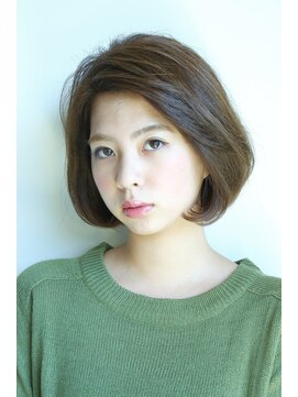 クラルス(Clarus) 内巻きワンカールのワンレン丸みショートボブ【中山】