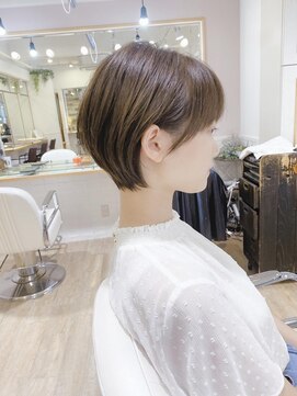 ネオリーブアイム 横浜西口店(Neolive aim) 大人可愛い艶感と丸み　マッシュバングショートボブ【近藤】横浜